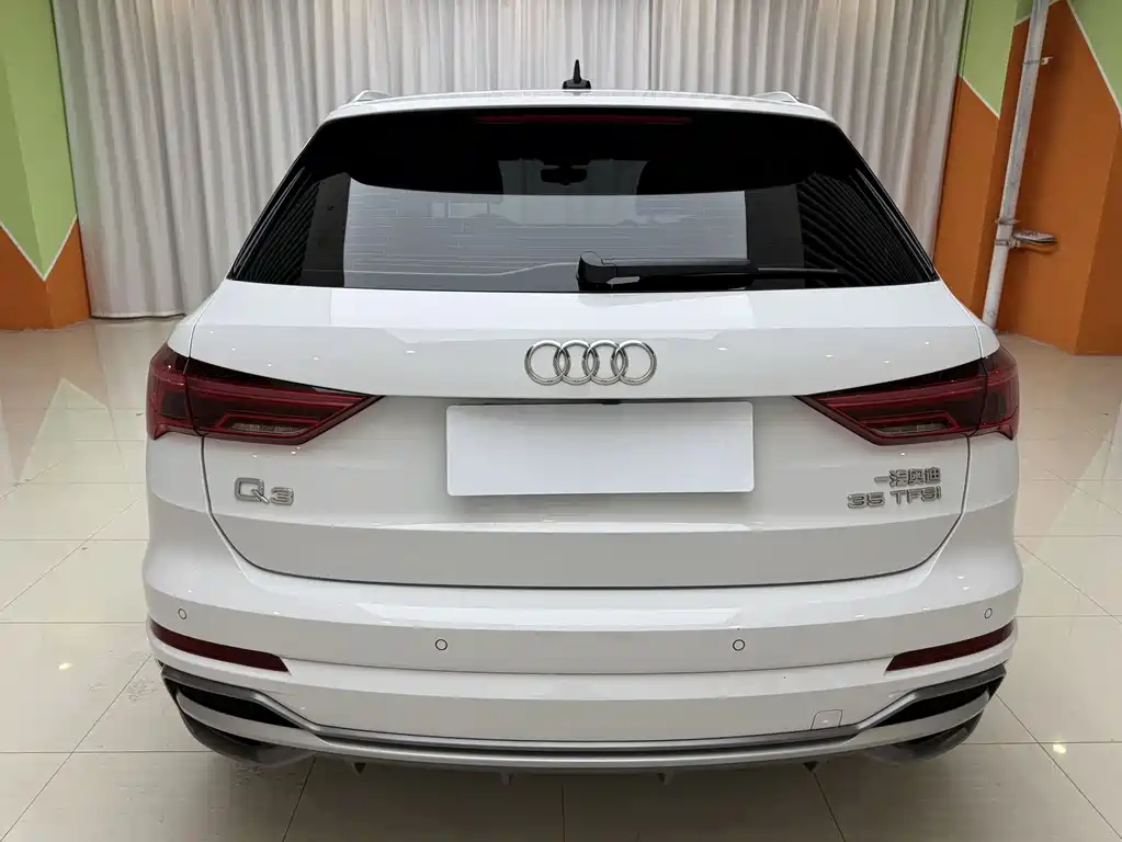 Audi Q3 2022 — фото 16