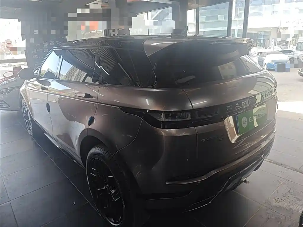 Land Rover Evoque 2023 — фото 5