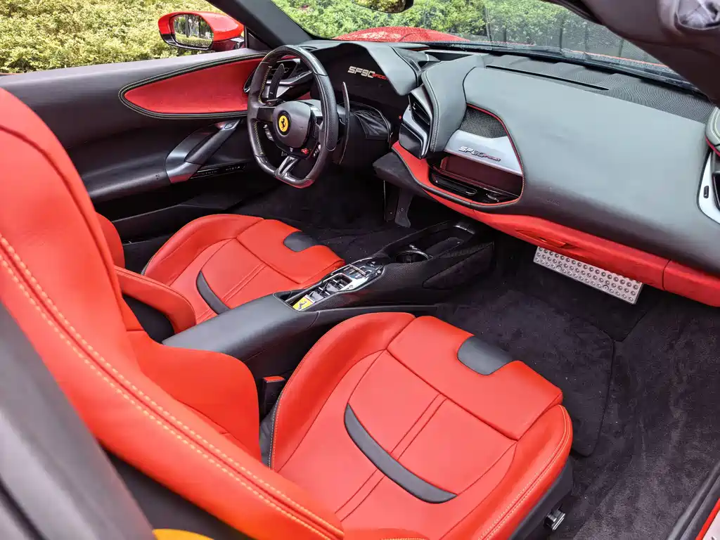 Ferrari SF90 2023 — фото 13