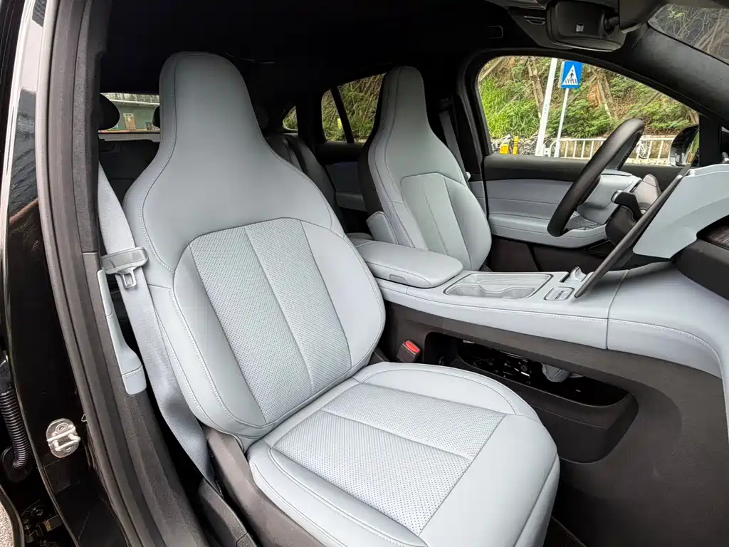 NIO EC6 2024 — фото 14