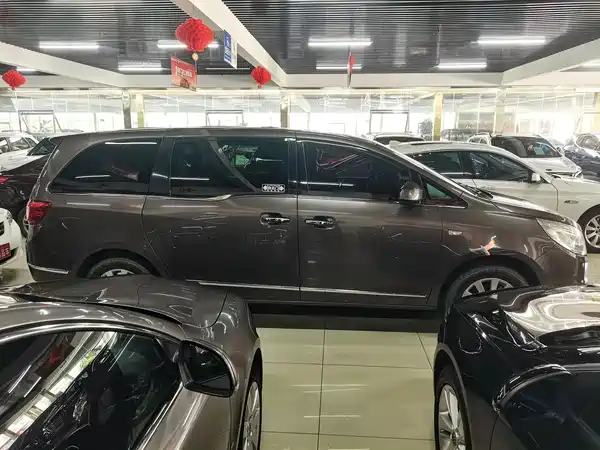 Buick GL8 2017