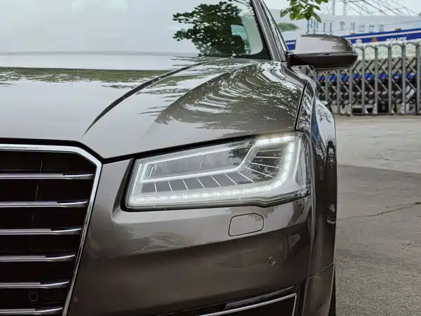 Audi A8 2014