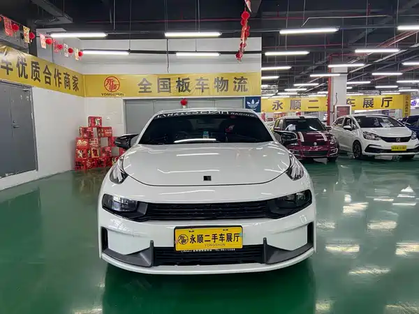 Lynk & Co 03 2021