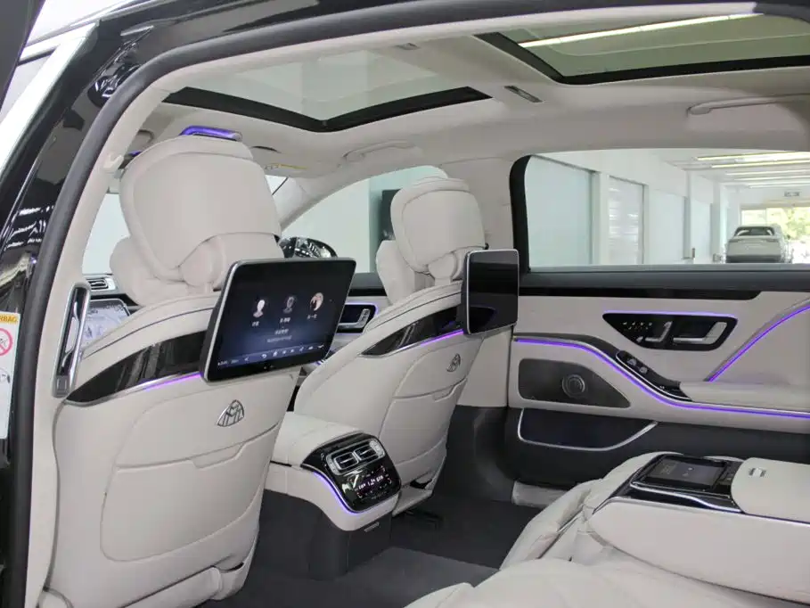 Mercedes-Benz Maybach S-Class 2025 — фото 17