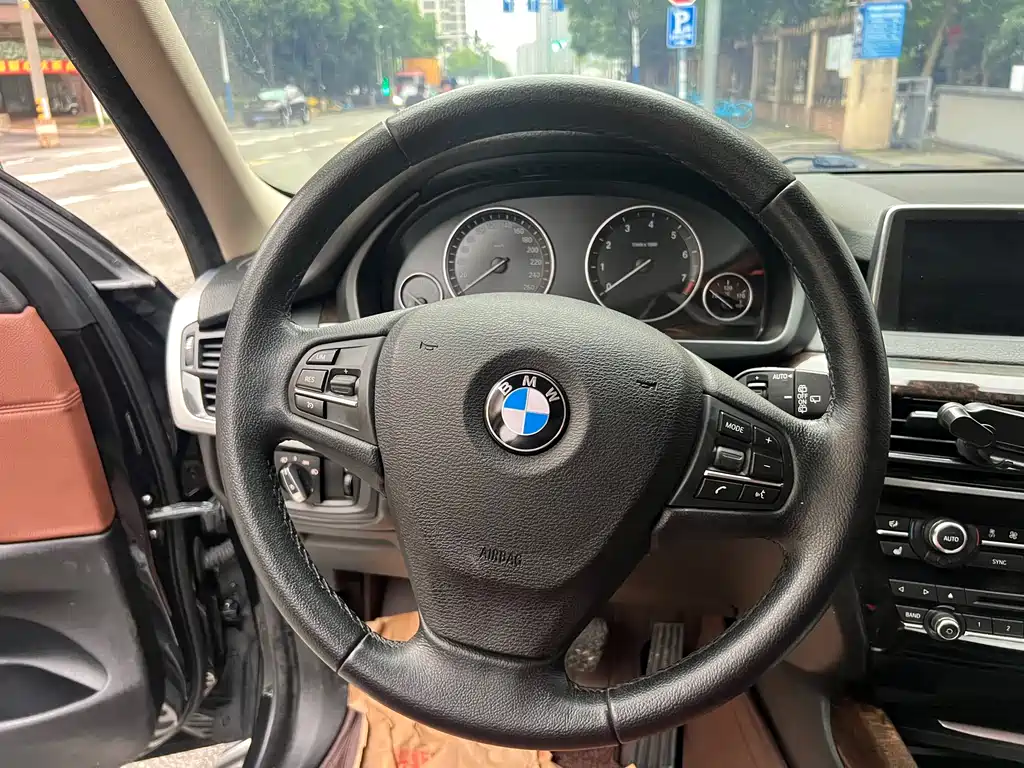 BMW X5 2016 — фото 29