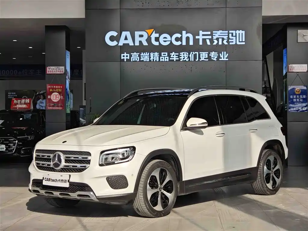 Mercedes-Benz GLB 2022 — фото 1