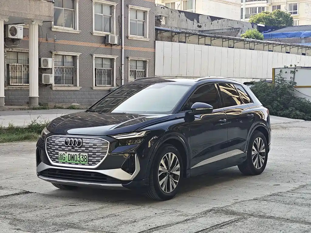 Audi Q4 e-tron 2024