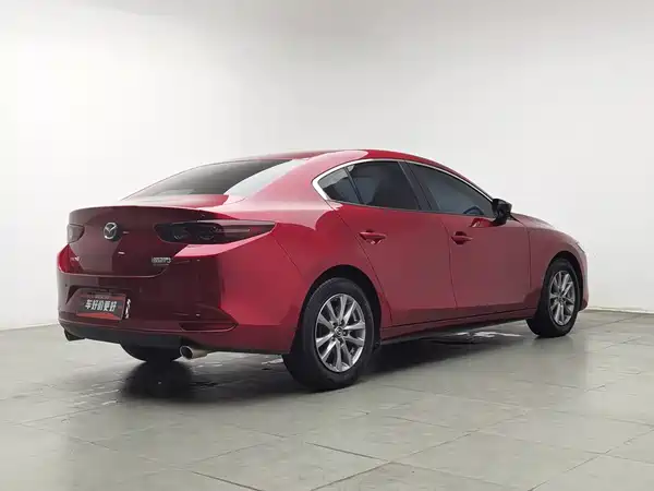 Mazda 3 Axela 2022