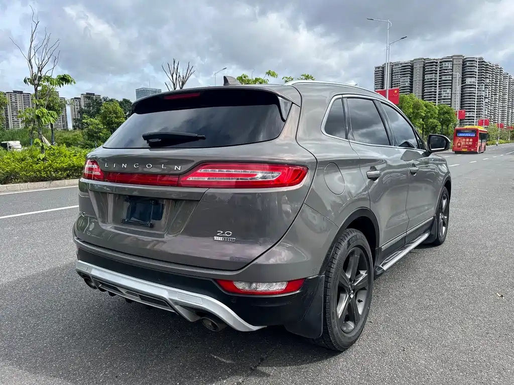 Lincoln MKC 2016