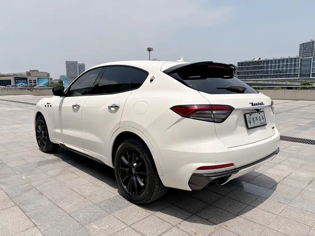 Maserati Levante 2021 — фото 7