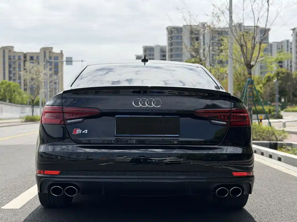Audi S4 2019 — фото 8