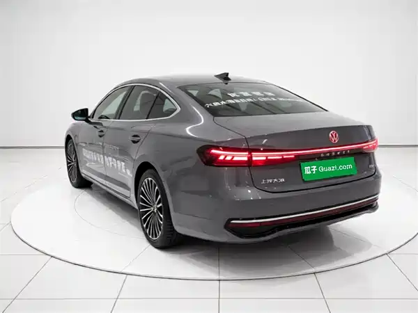 Volkswagen Passat 2025