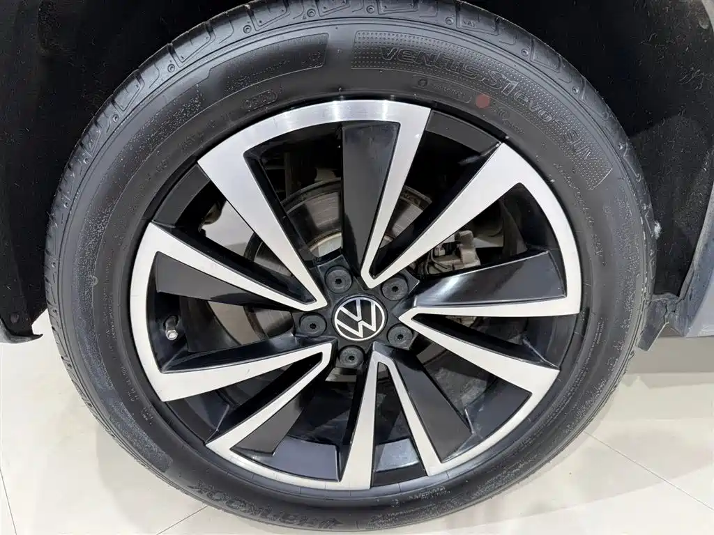 Volkswagen Tharu 2022 — фото 17