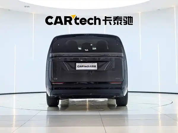 Li Auto MEGA 2025