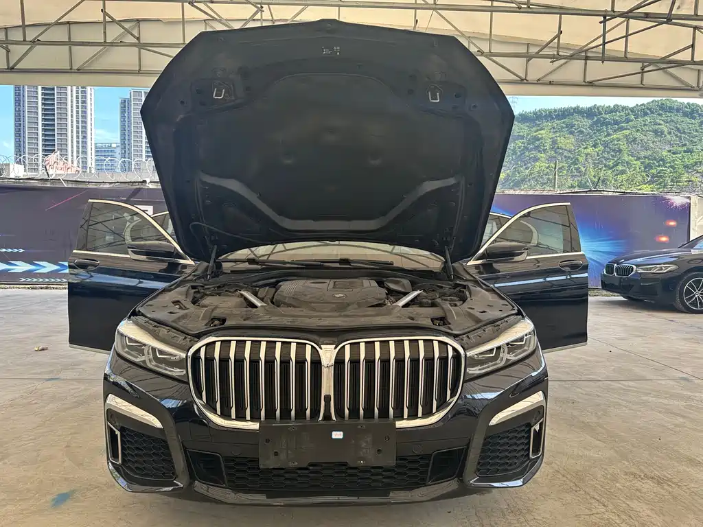 BMW 7 Series 2020 — фото 10