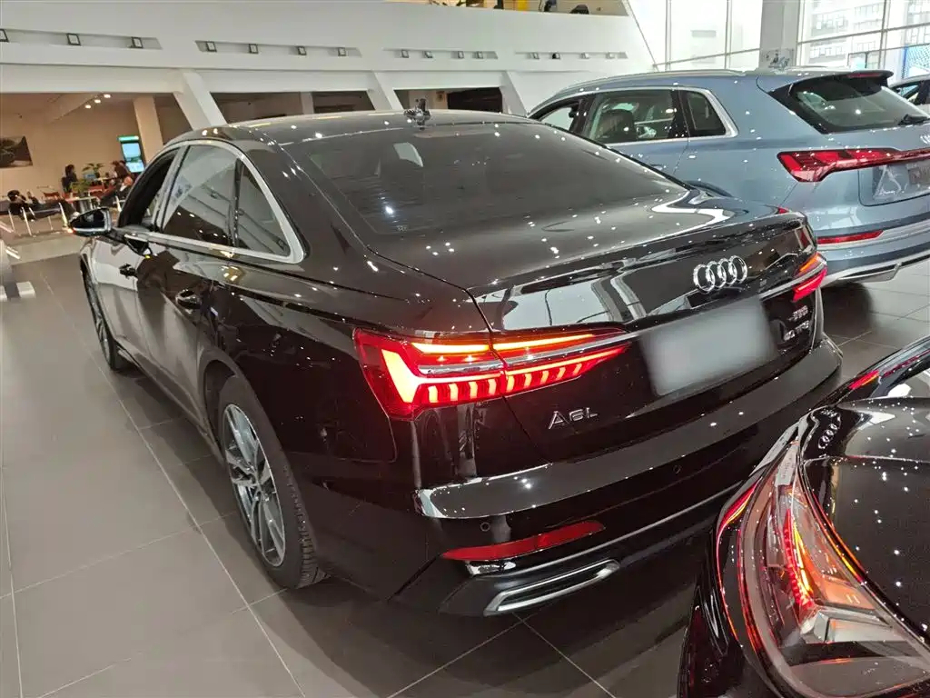 Audi A6L 2022 — фото 23