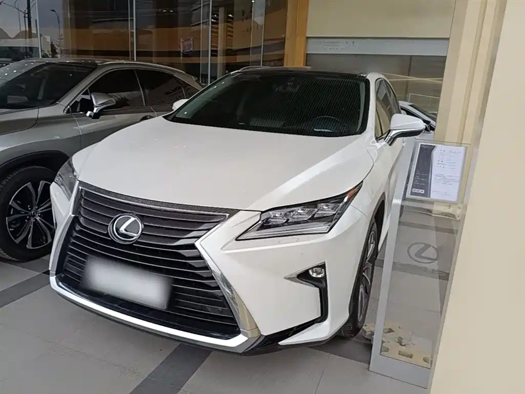Lexus RX 2019 — фото 1