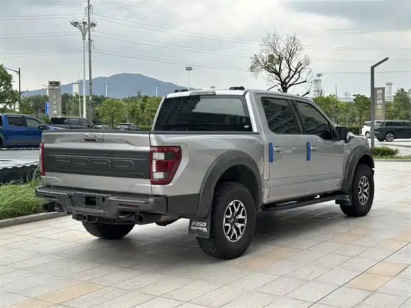 Ford F-150 Raptor 2023