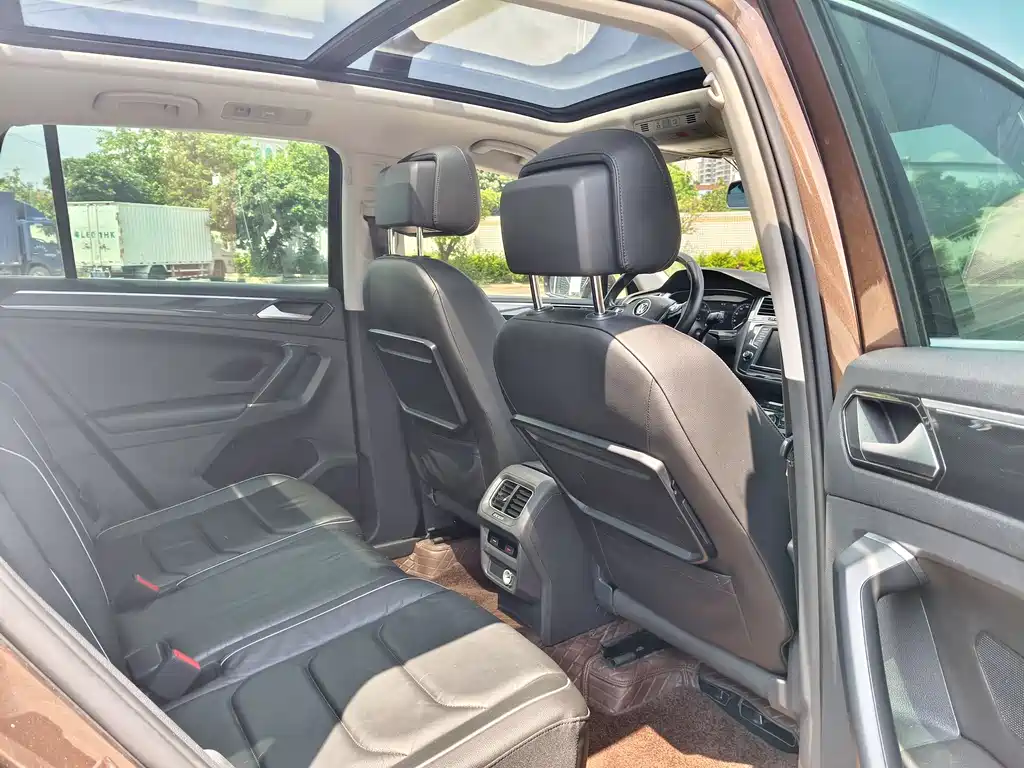 Volkswagen Tiguan 2016 — фото 10