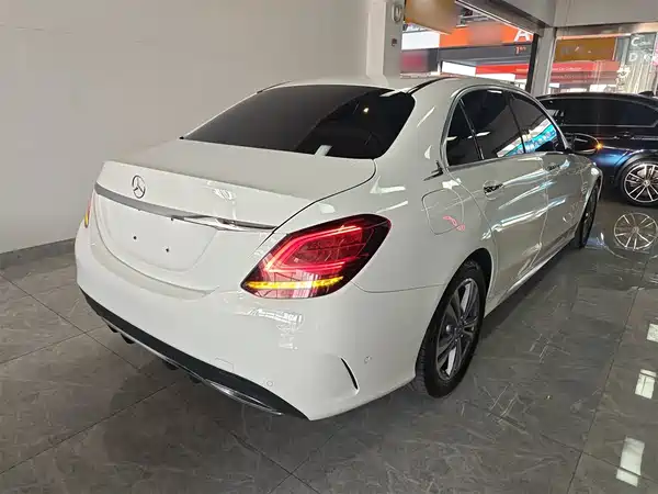 Mercedes-Benz C-Class 2020