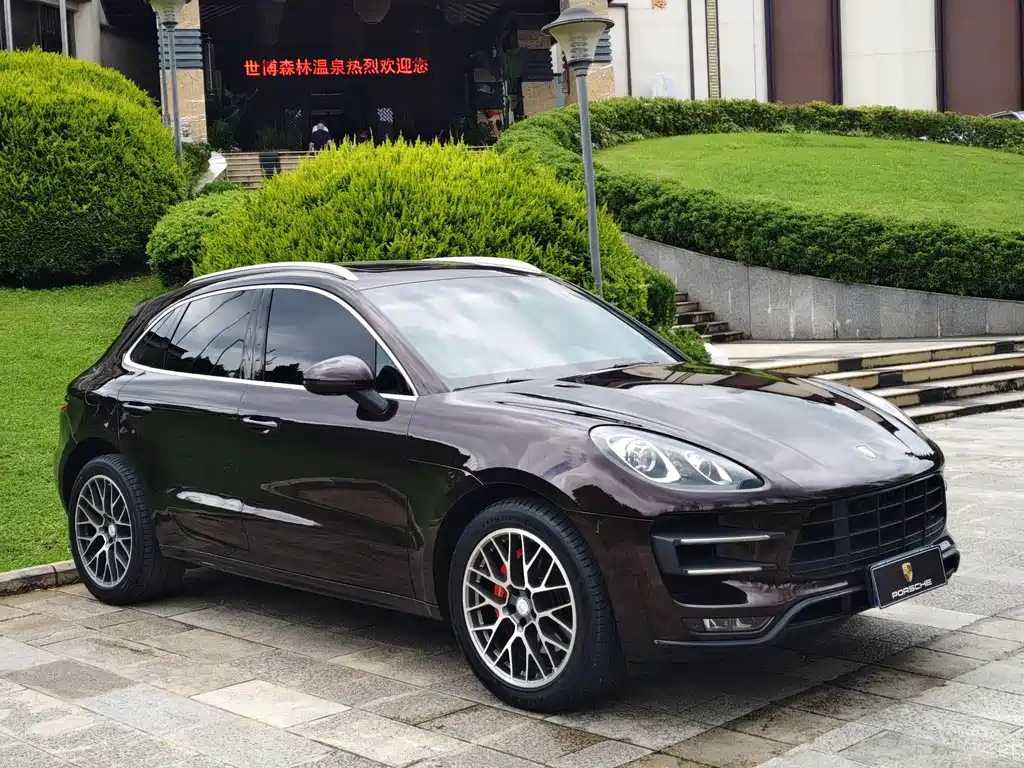 Porsche Macan 2015 — фото 21