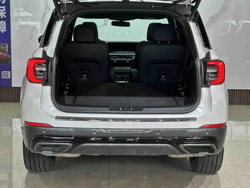 Ford Explorer 2024 — фото 16