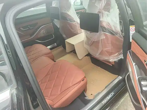 Mercedes-Benz Maybach S-Class 2025