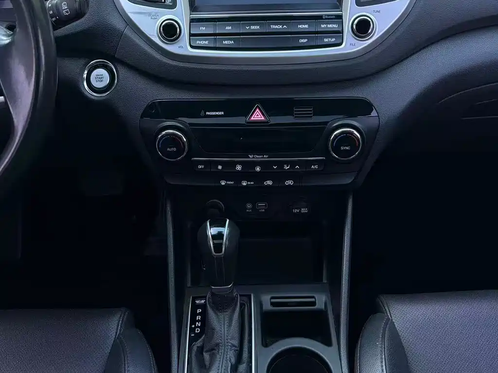 Hyundai Tucson 2017 — фото 11