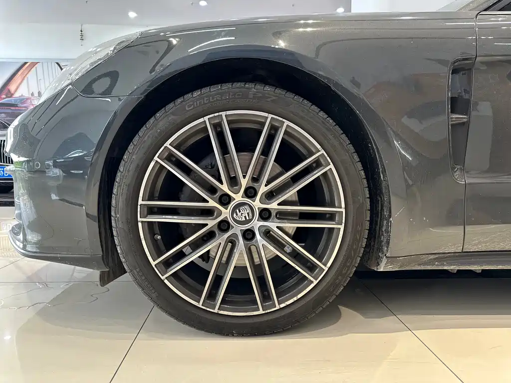Porsche Panamera 2021 — фото 11