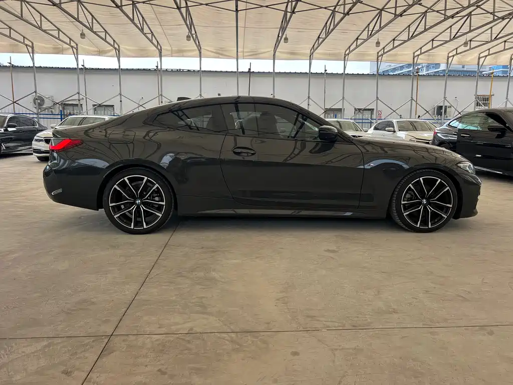 BMW 4 Series 2023 — фото 14