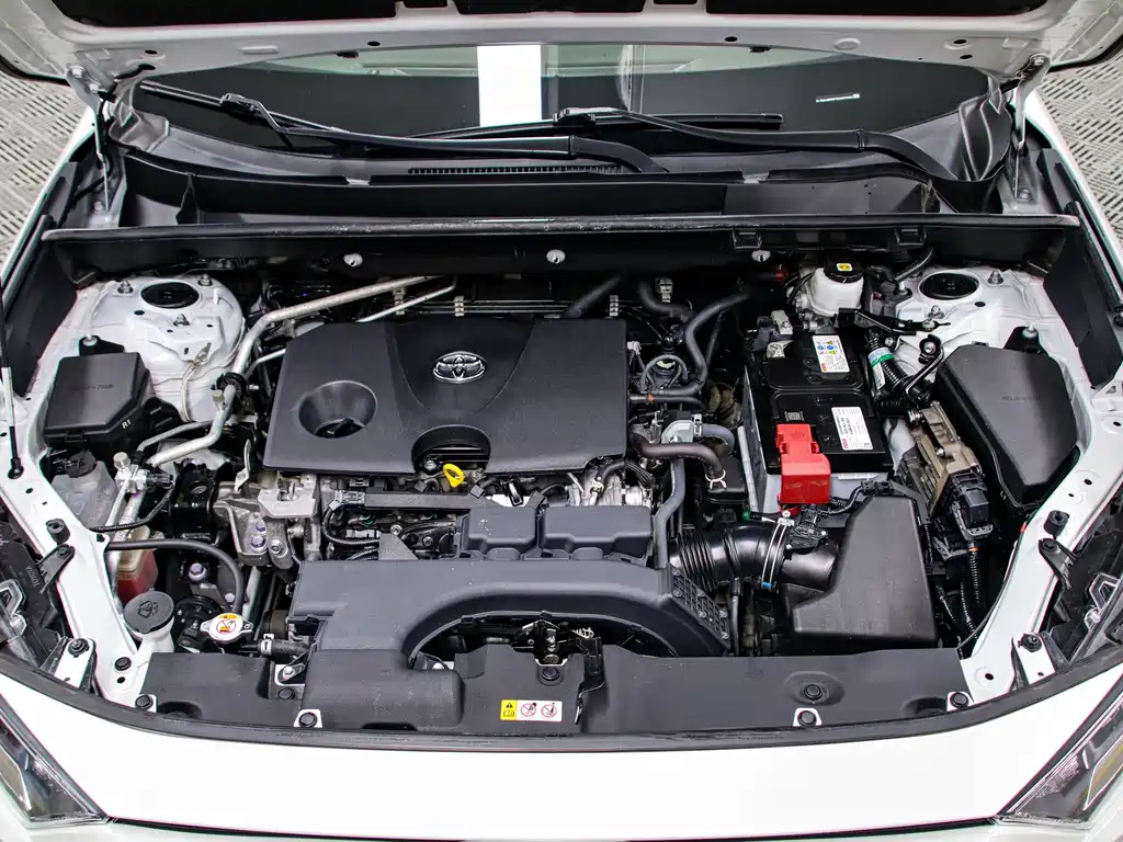Toyota RAV4 2022 — фото 18
