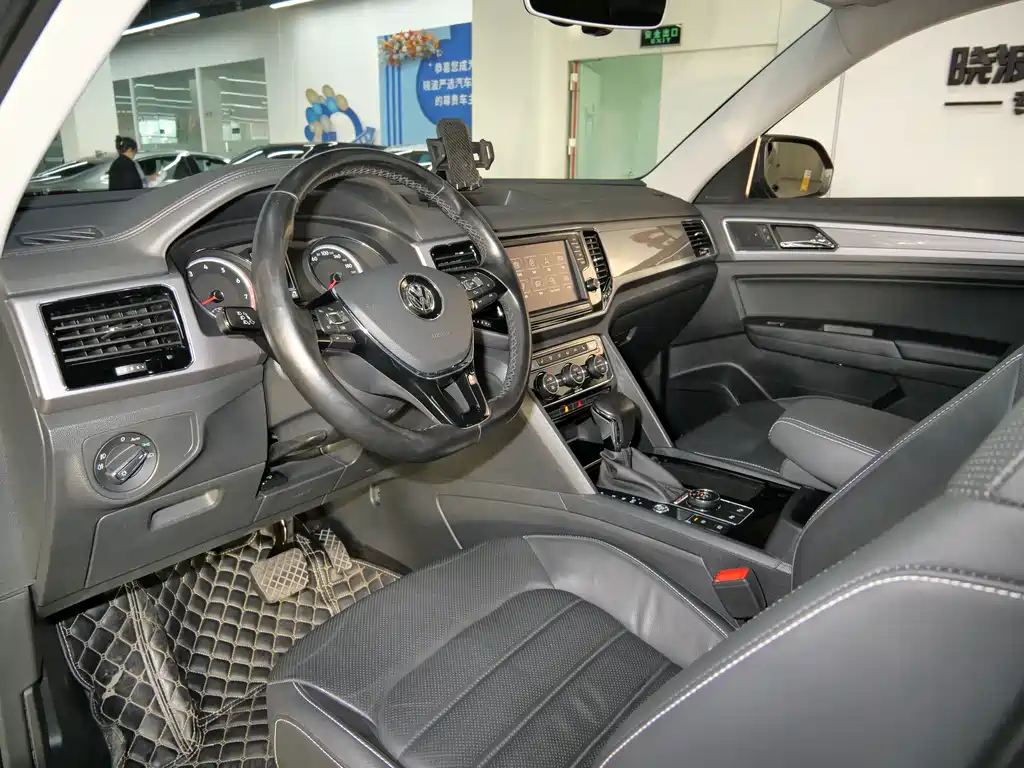 Volkswagen Teramont 2018 — фото 12