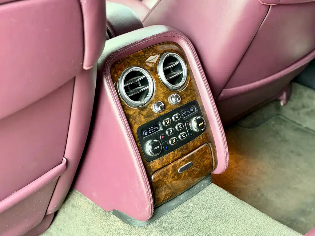 Bentley Flying Spur 2008 — фото 23