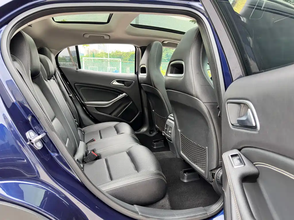 Mercedes-Benz GLA 2018 — фото 10