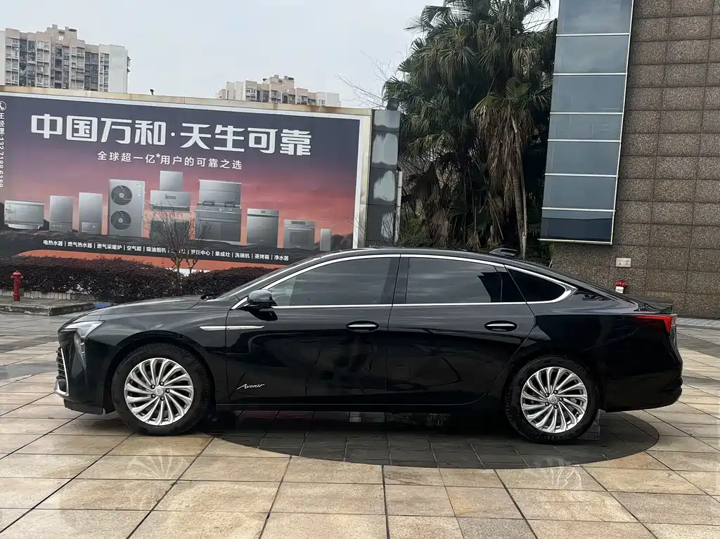 Buick LaCrosse 2025 — фото 10