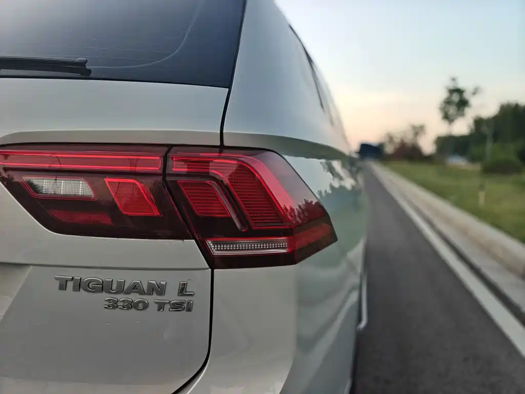 Volkswagen Tiguan L 2020 — фото 15