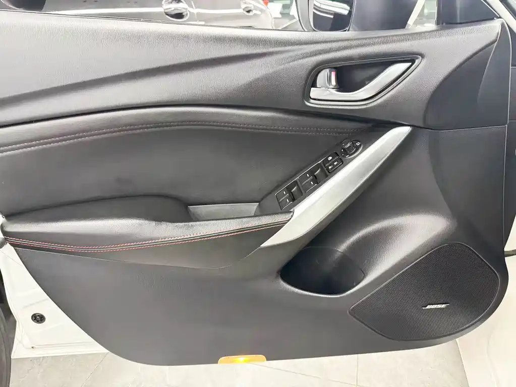 Mazda Atenza 2015 — фото 10
