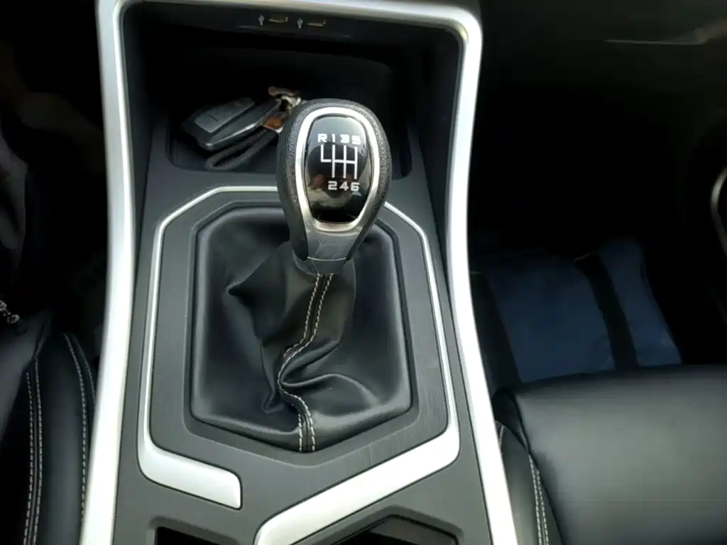 Geely Vision X6 2020 — фото 14