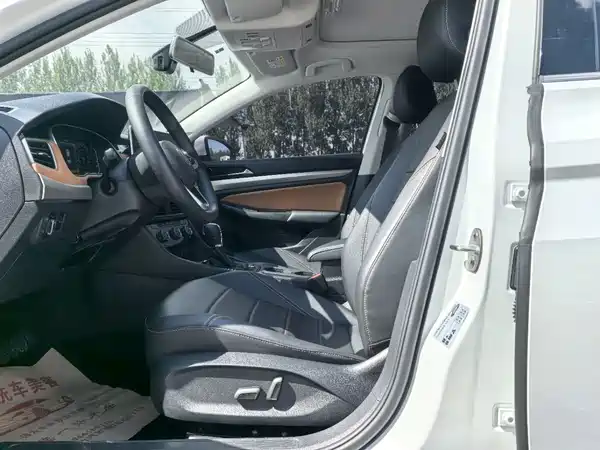 Volkswagen Bora 2023