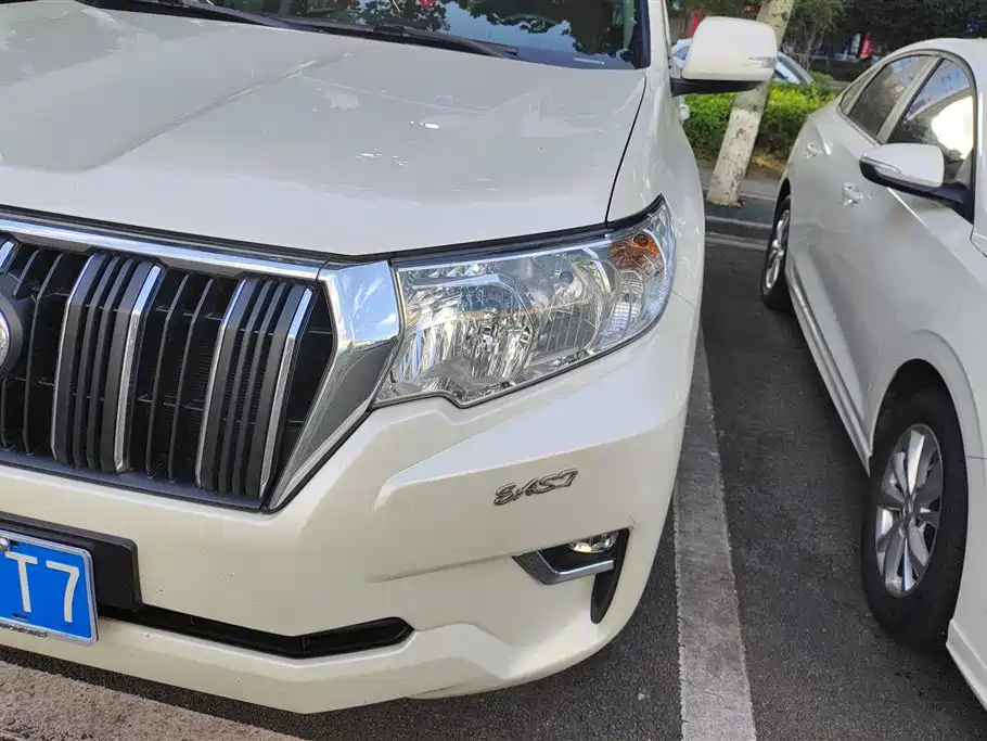 Toyota Prado 2016