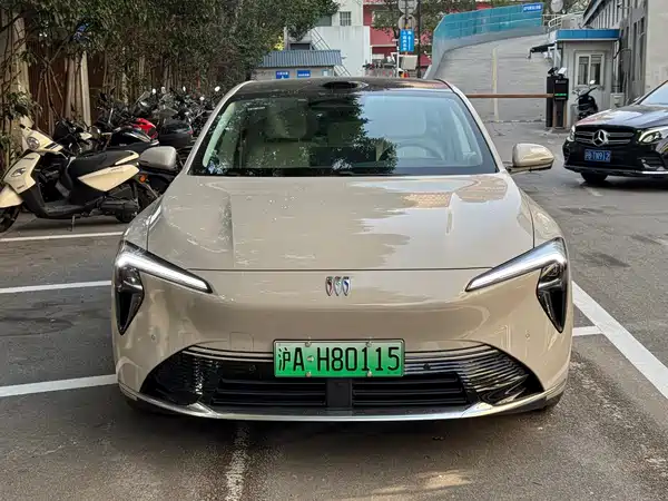 Buick Zhijing L7 2025