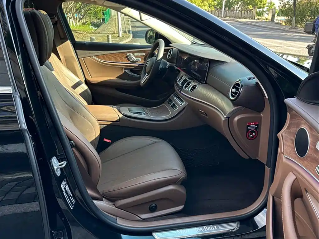Mercedes-Benz E-Class 2020 — фото 8