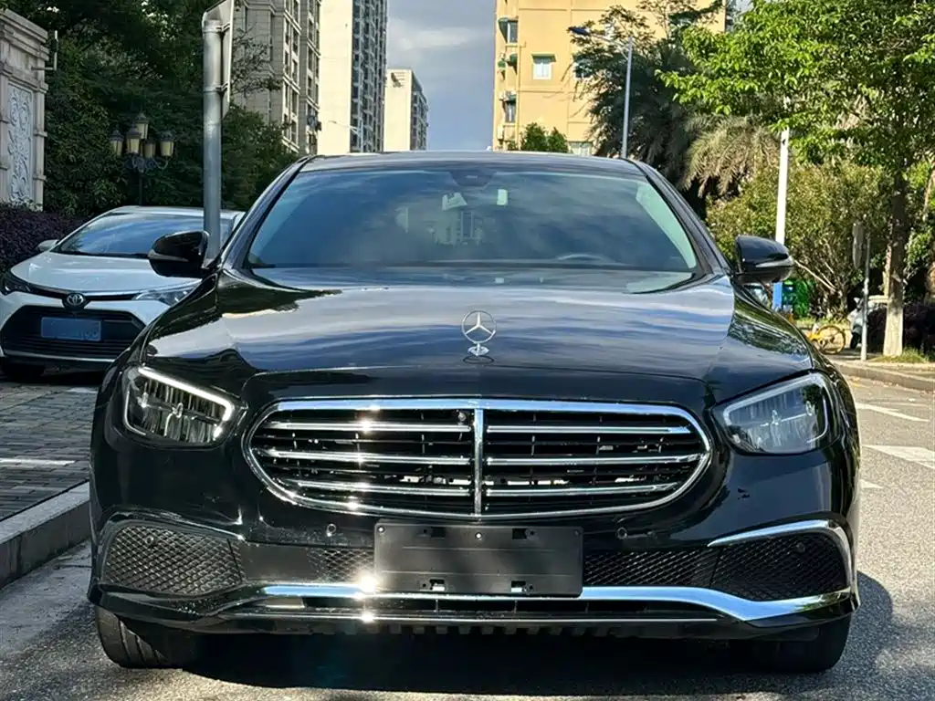 Mercedes-Benz E-Class 2020 — фото 13
