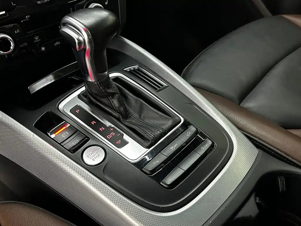 Audi Q5 2018 — фото 10