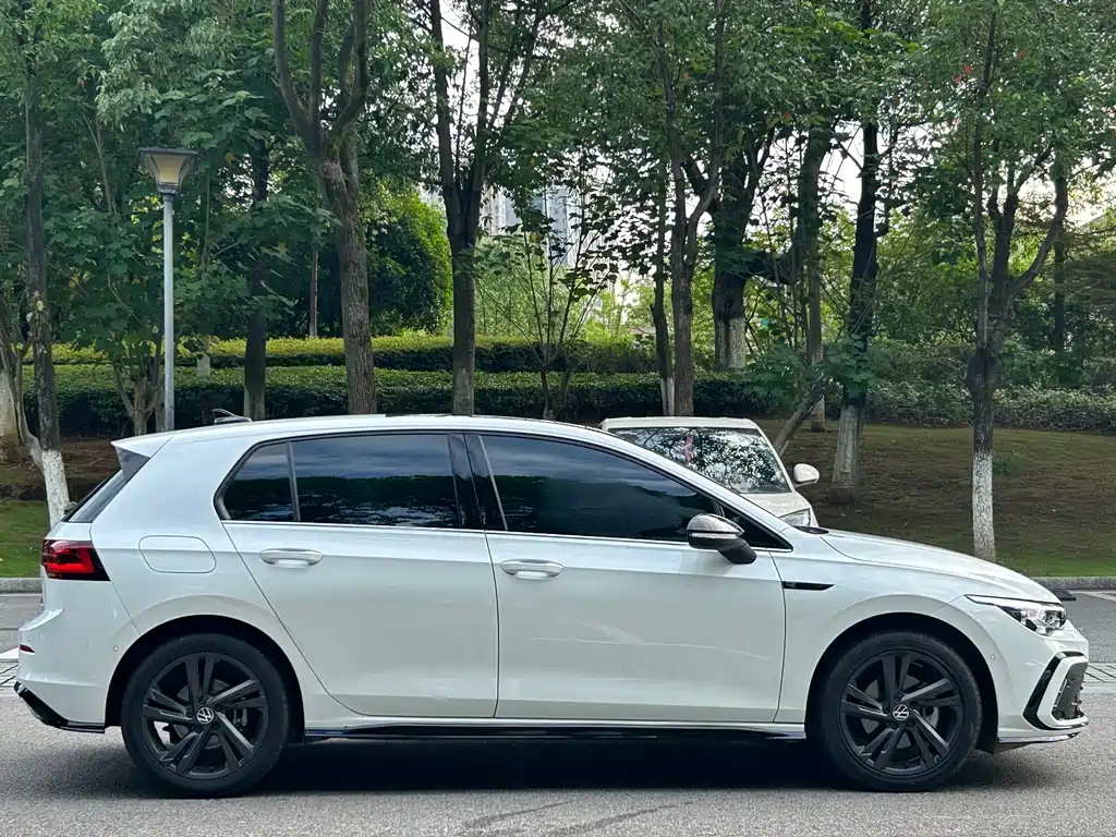 Volkswagen Golf 2022