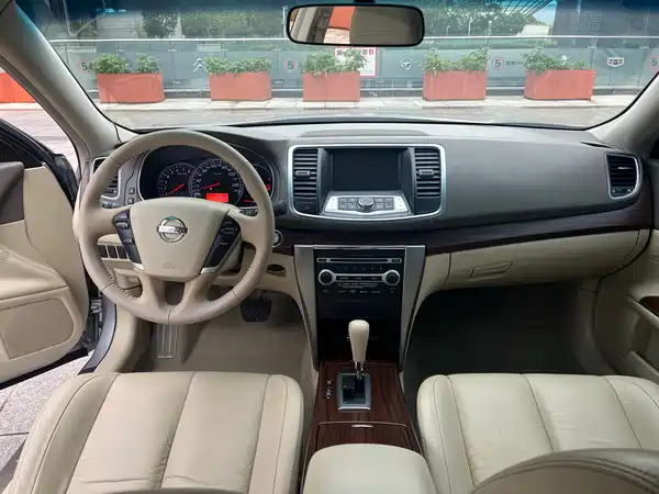 Nissan Teana 2010