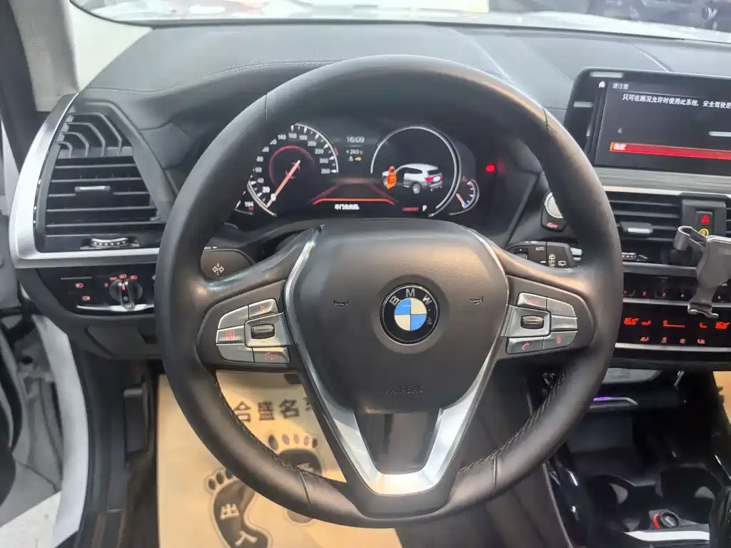 BMW X3 2019 — фото 10