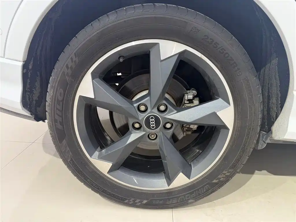 Audi Q3 2022 — фото 14