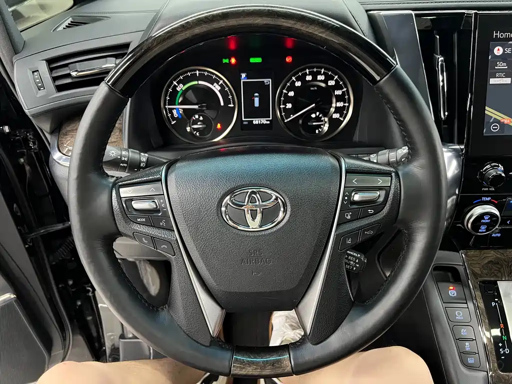 Toyota Alphard 2020 — фото 24