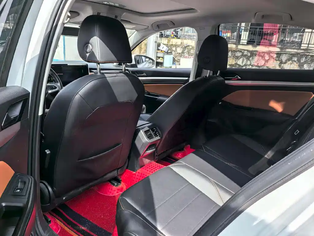 Volkswagen Bora 2023